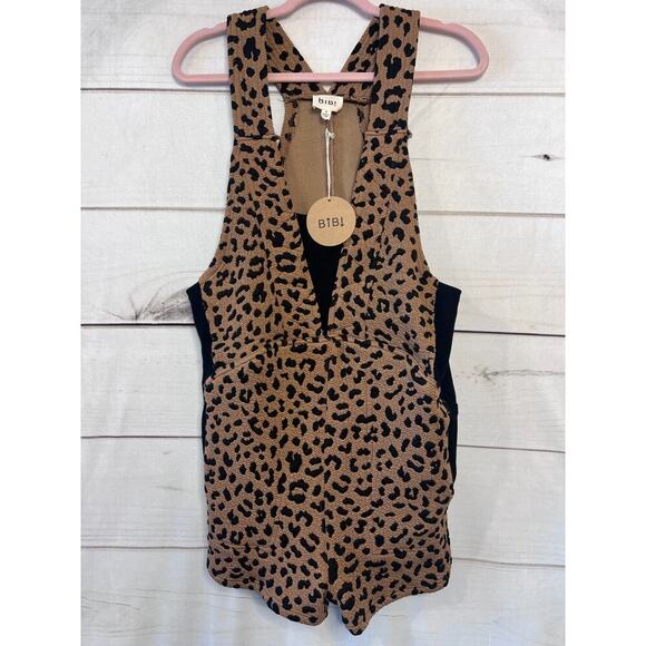 BIBI Animal Print Romper Size SM Comfy Cozy - Picture 1 of 4